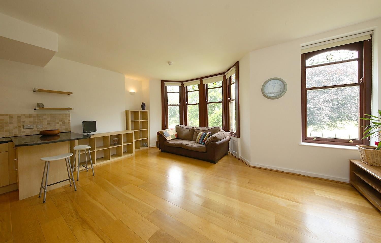 Flat Ninian Road in Cardiff