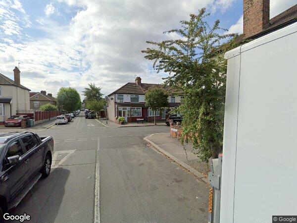Flat Tufton Road in Greater London