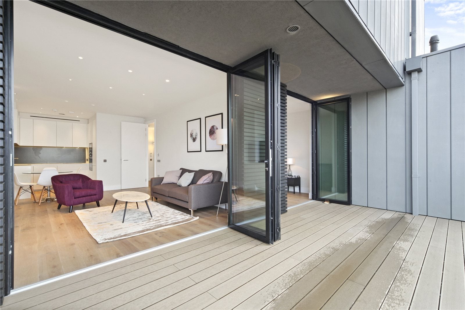 Flat Salusbury Road in Greater London