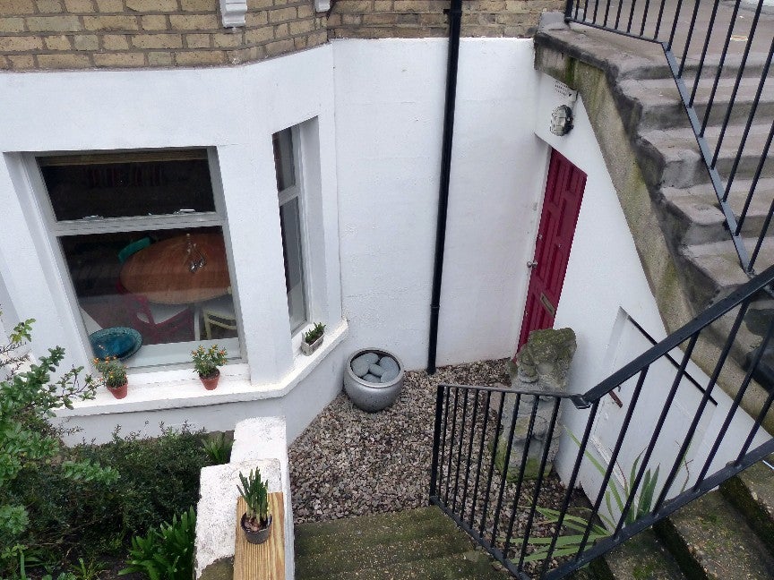 Flat Grosvenor Avenue in Greater London
