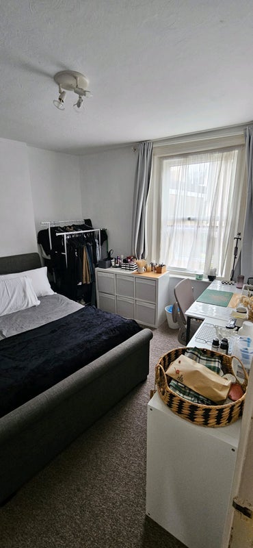 Room Norwich Avenue in Bournemouth