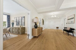 Flat Grosvenor Square in City of Westminster