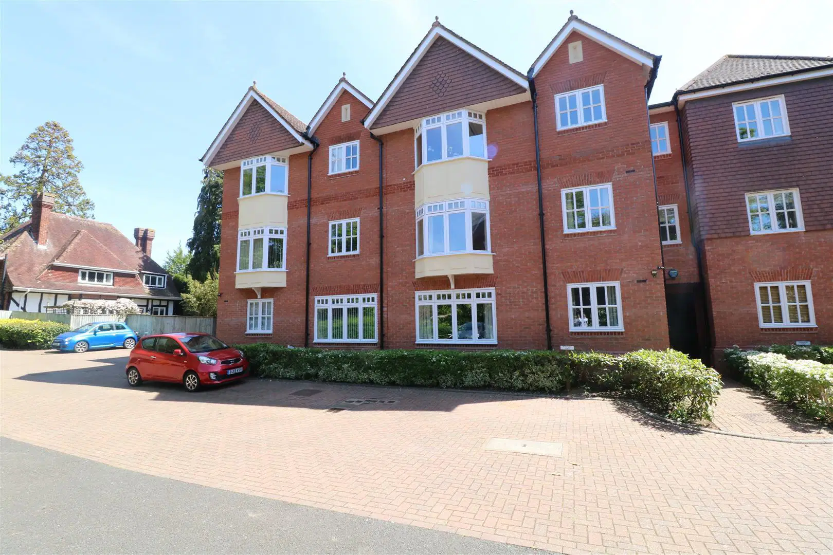 Flat Mulberry Court in Kenilworth