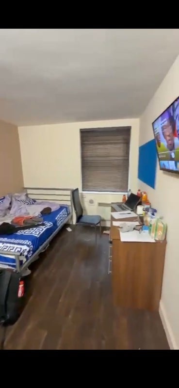 Room St Annes Green in Leeds
