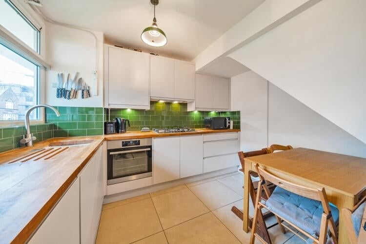 Room Brixton Water Lane in Greater London