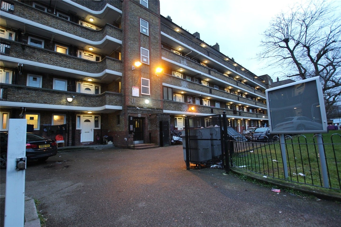 Room Tent Street in Greater London