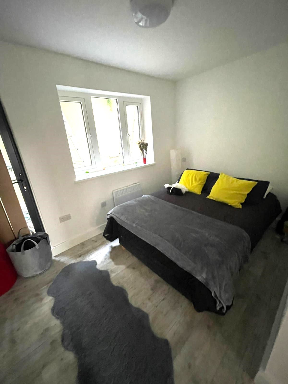 Flat Woolwich Road in Greater London