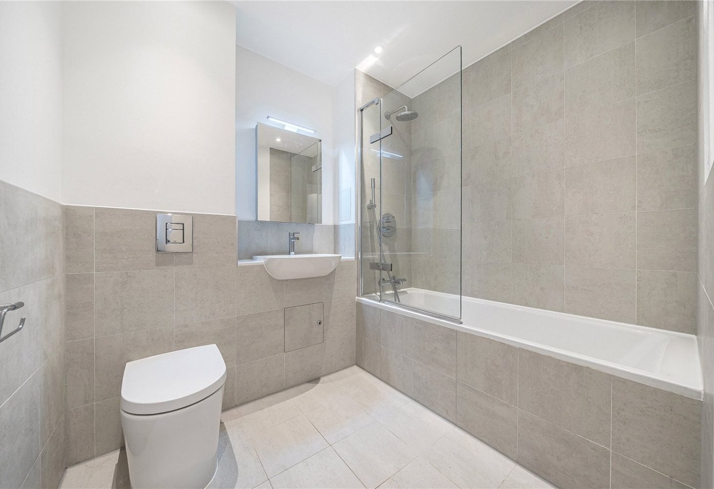 Flat Maritime Street in Greater London