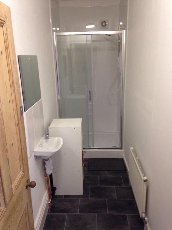 Room Rectory Road in Nottingham
