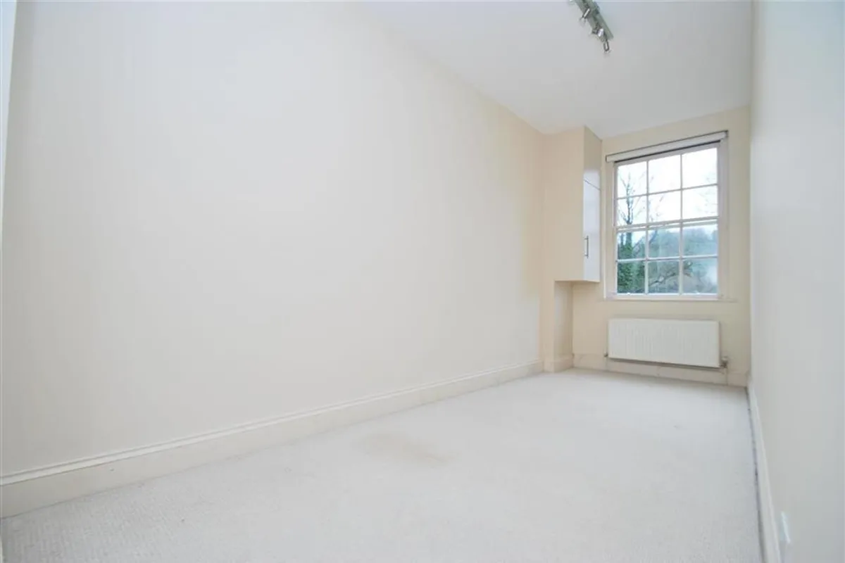 Flat Lansdown Place West in Bath