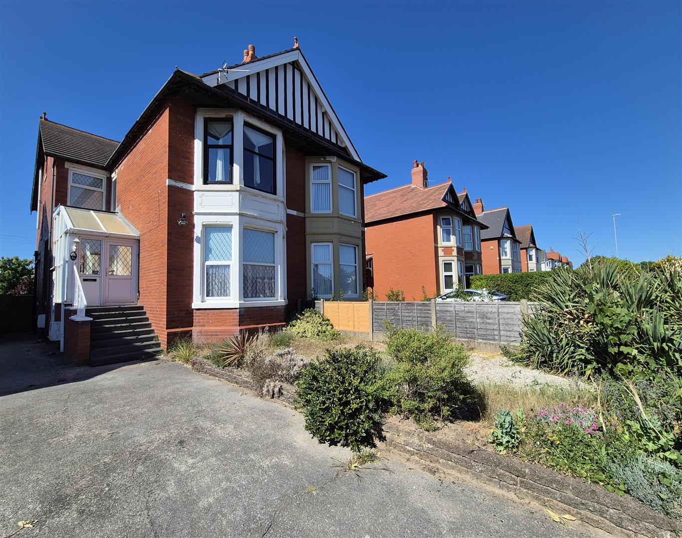 Flat St Leonard's Road West in Saint Anne's on the Sea