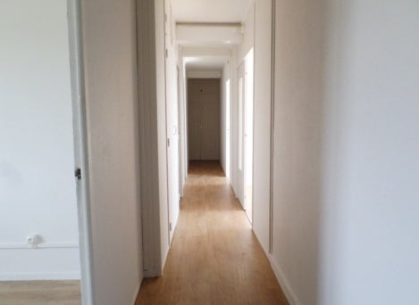 Appartement Avenue Pasteur à Saint-Julien-du-Sault