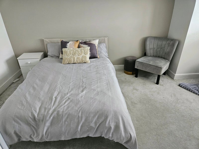 Room Highlands Road in Basildon