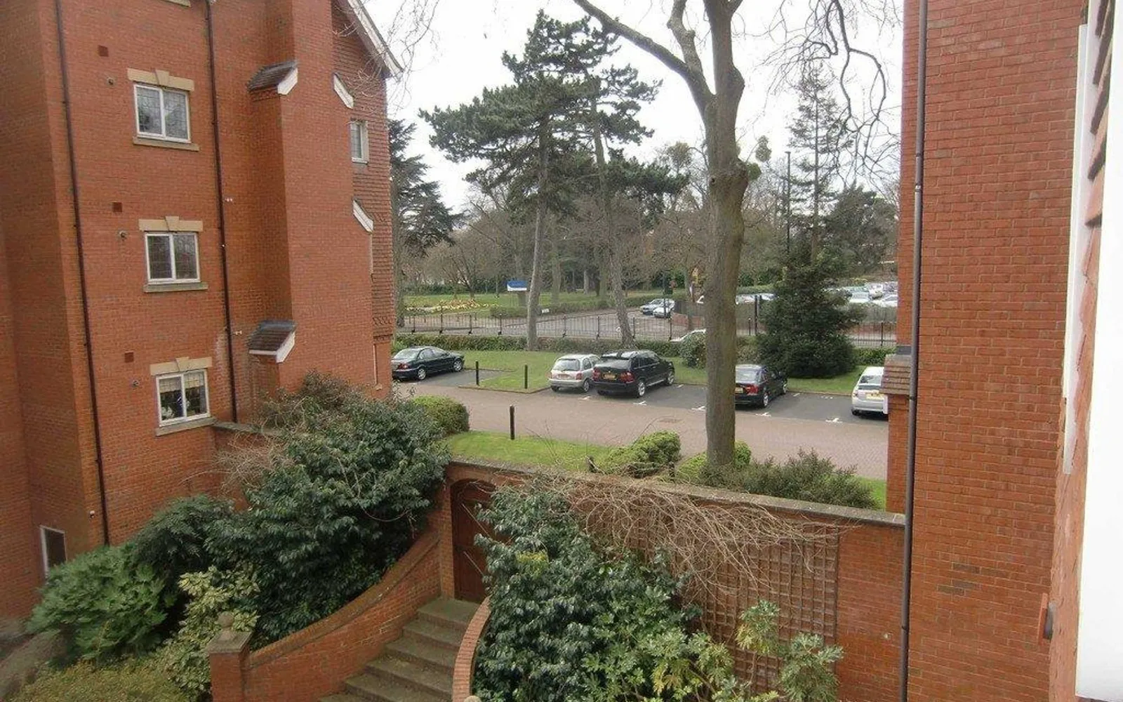 Flat Warwick Road in Coventry
