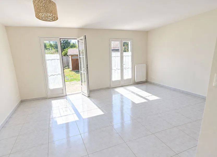 Flat Rue de Brie in Mandres-les-Roses