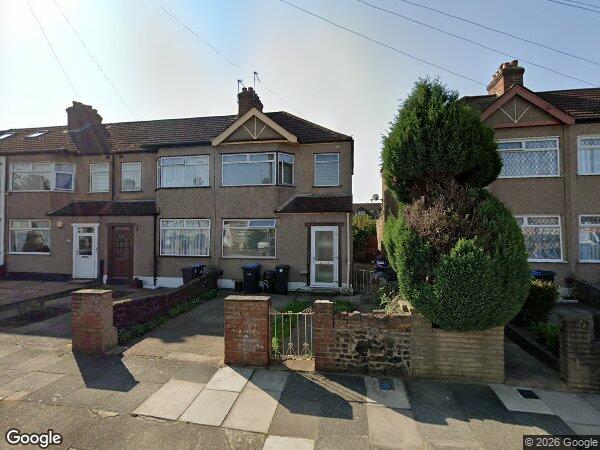 House Preston Gardens in Greater London