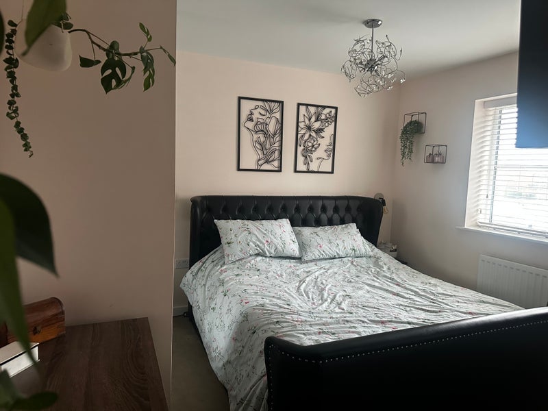 Room McIntosh Way in Maldon