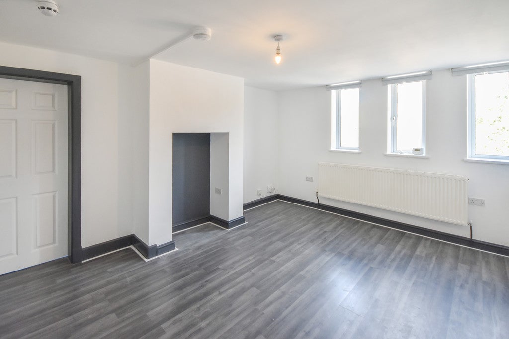 Flat Arnold Road in Nottingham