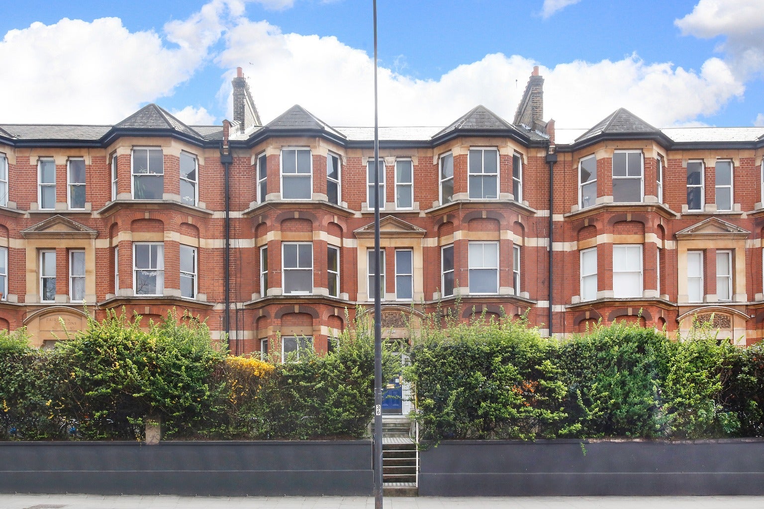 House New Cross Road in Greater London