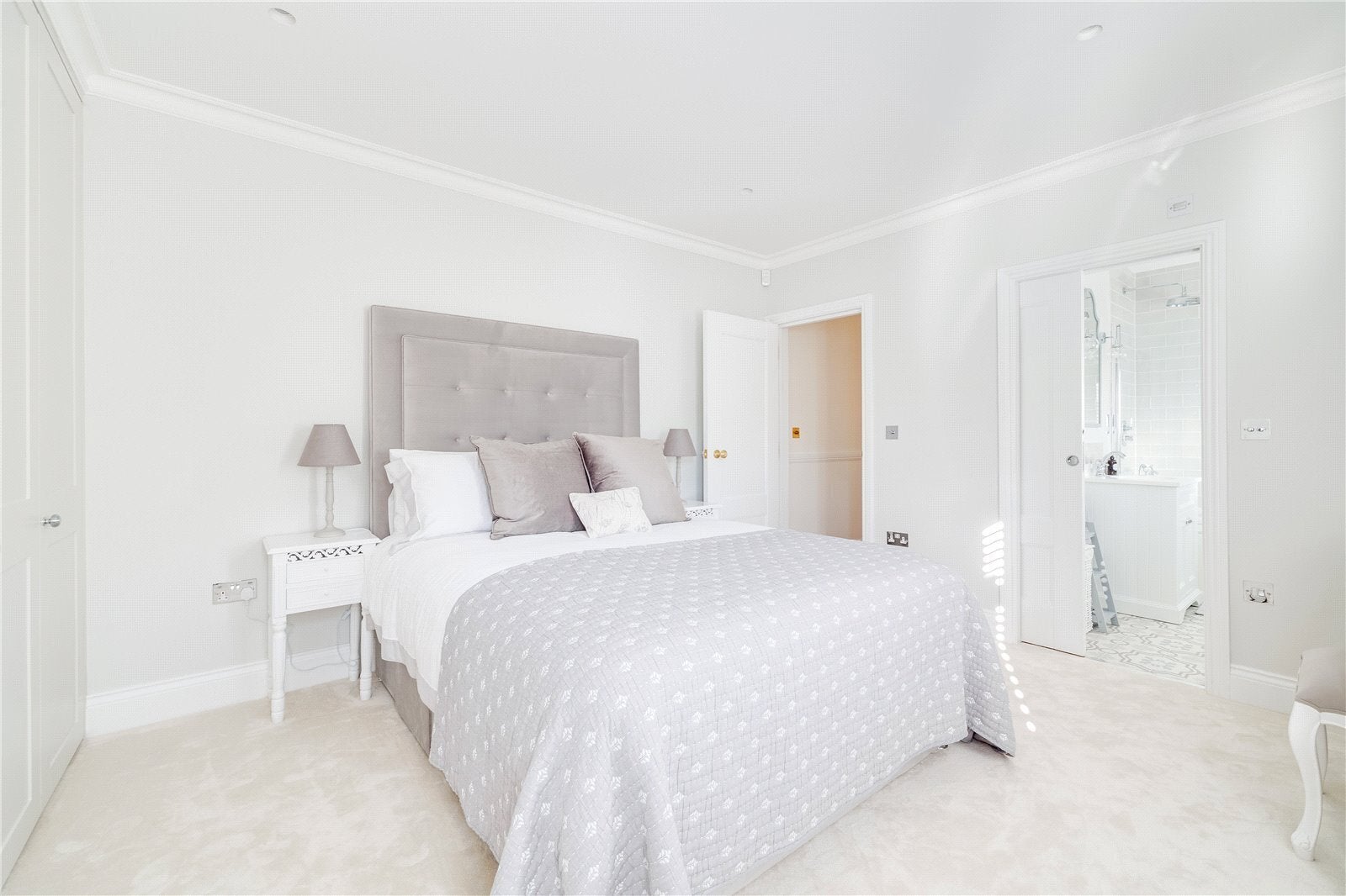 Flat Kilkie Street in Greater London