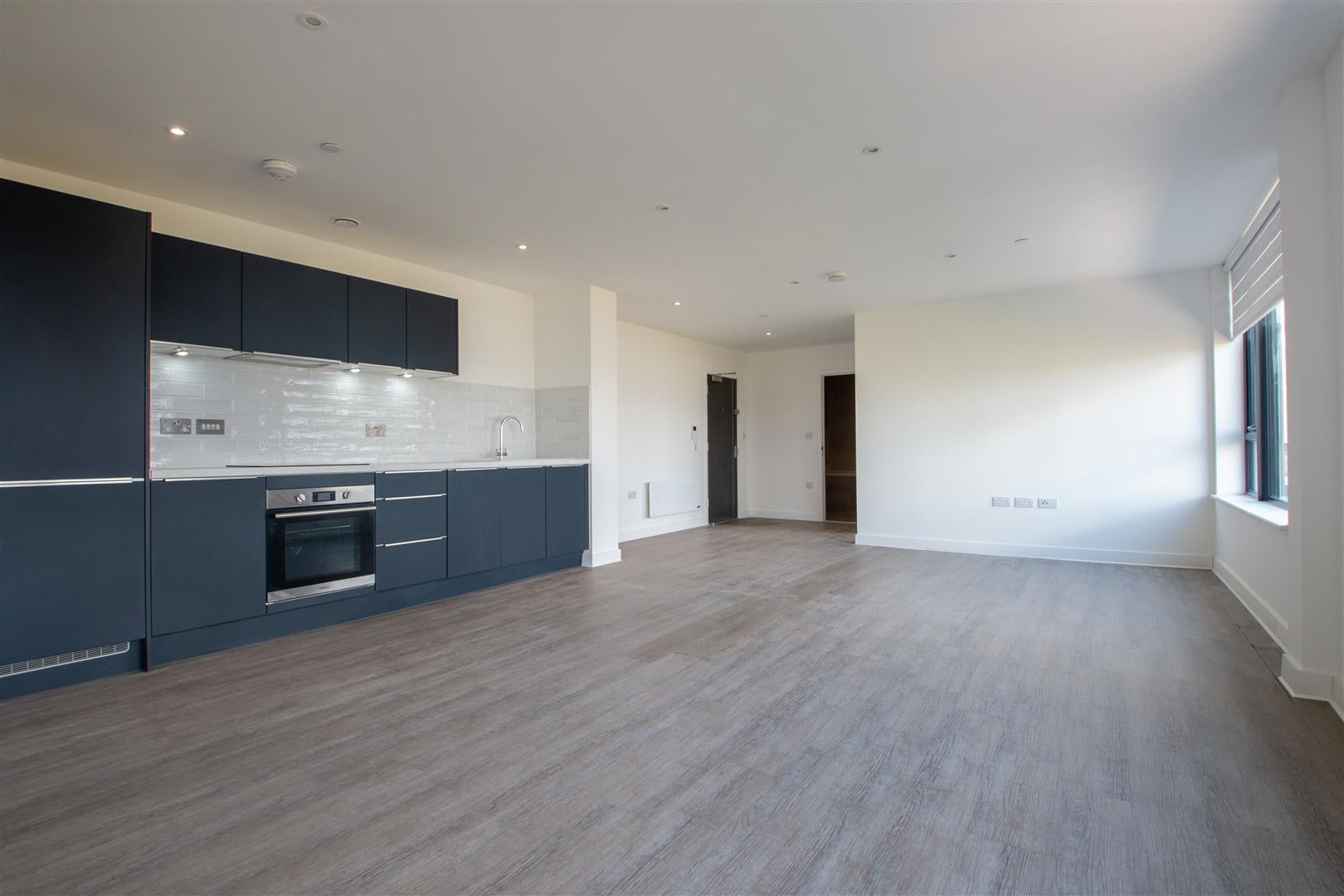 Flat Silbury Boulevard in Central Milton Keynes