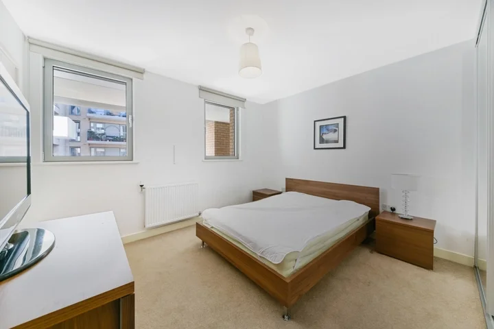 Flat Booth Road in Greater London