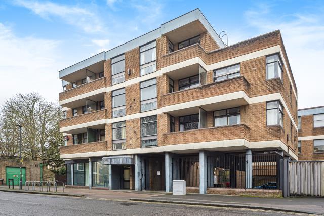 Flat Albion Place in Oxford