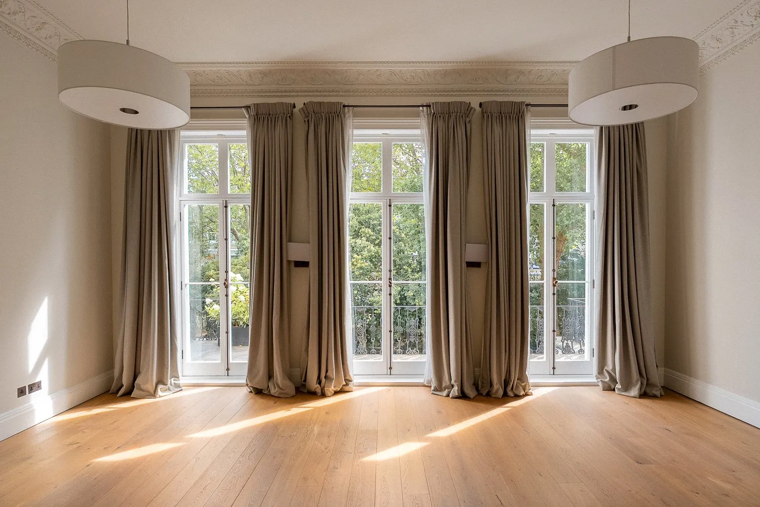 Flat Cranley Gardens in Greater London