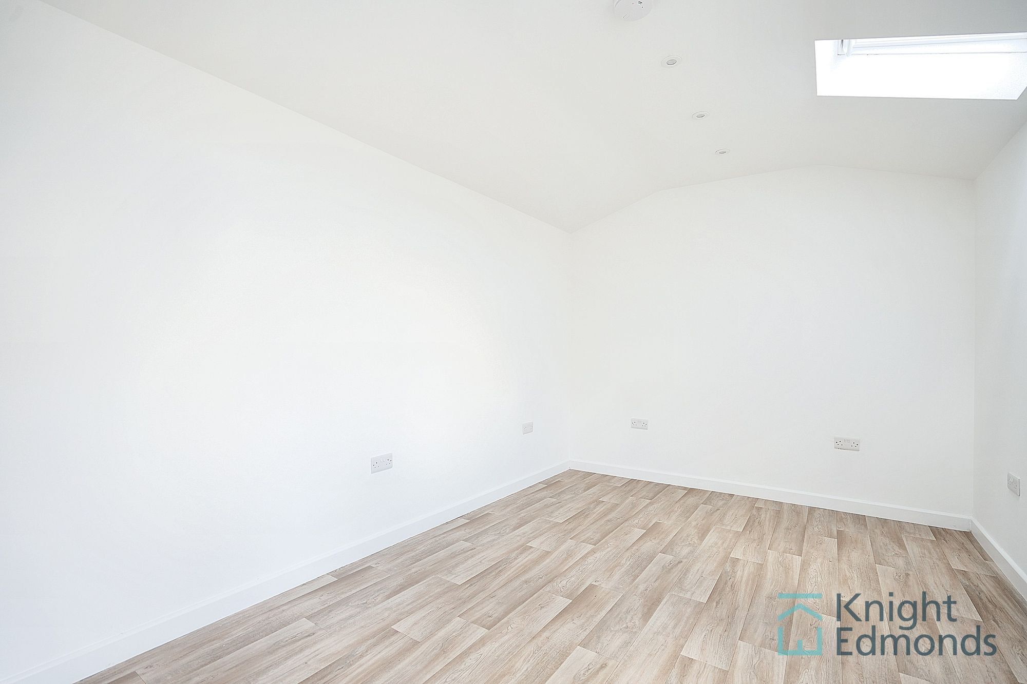 Flat Cross Street in Maidstone