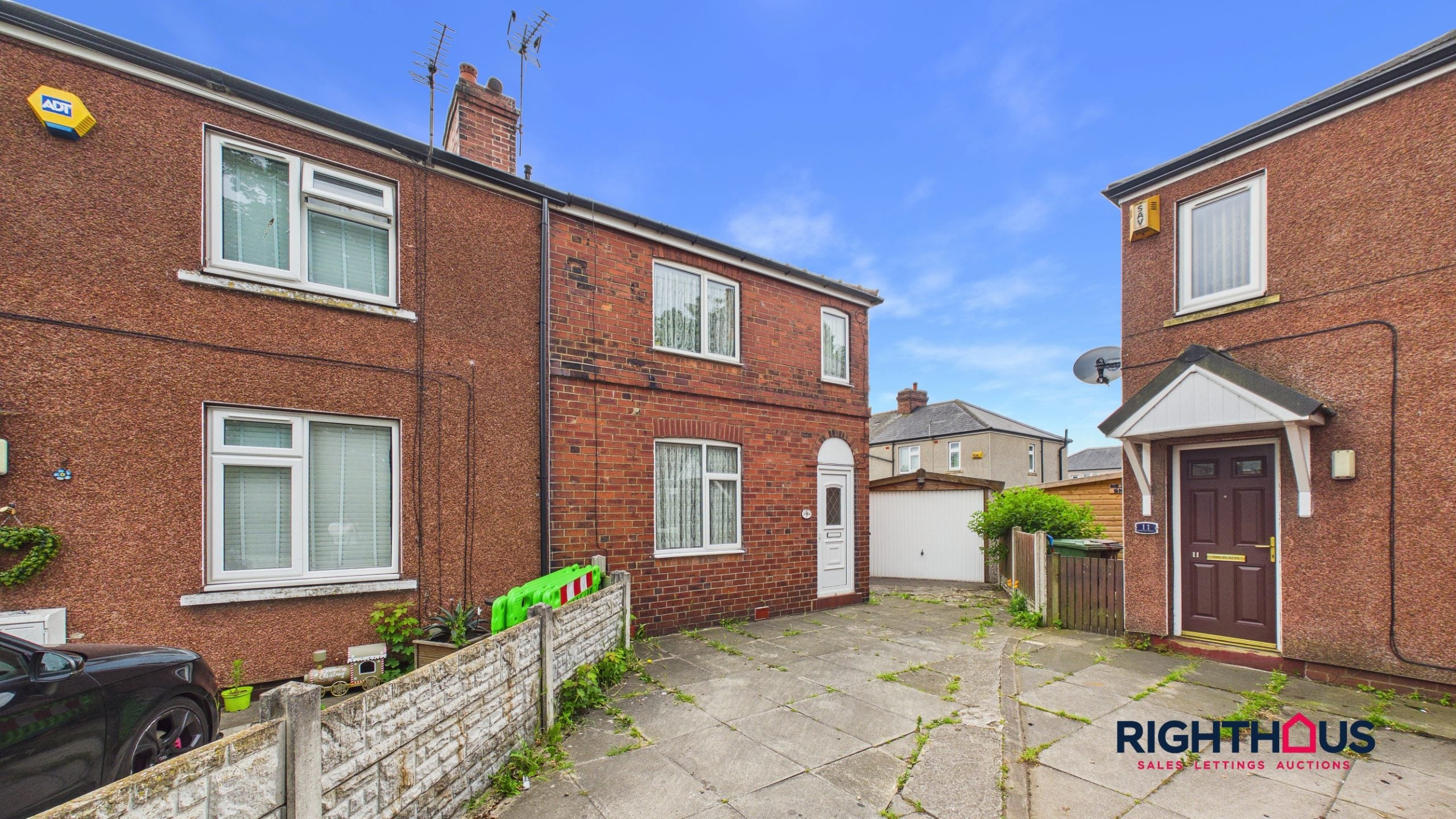 House Wheatcroft in Wakefield