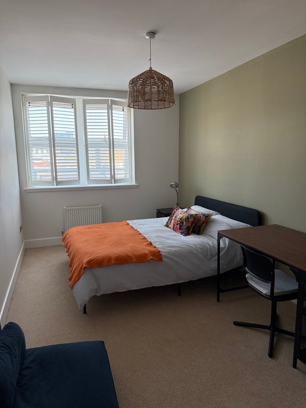 Room Buchanan Street in Glasgow