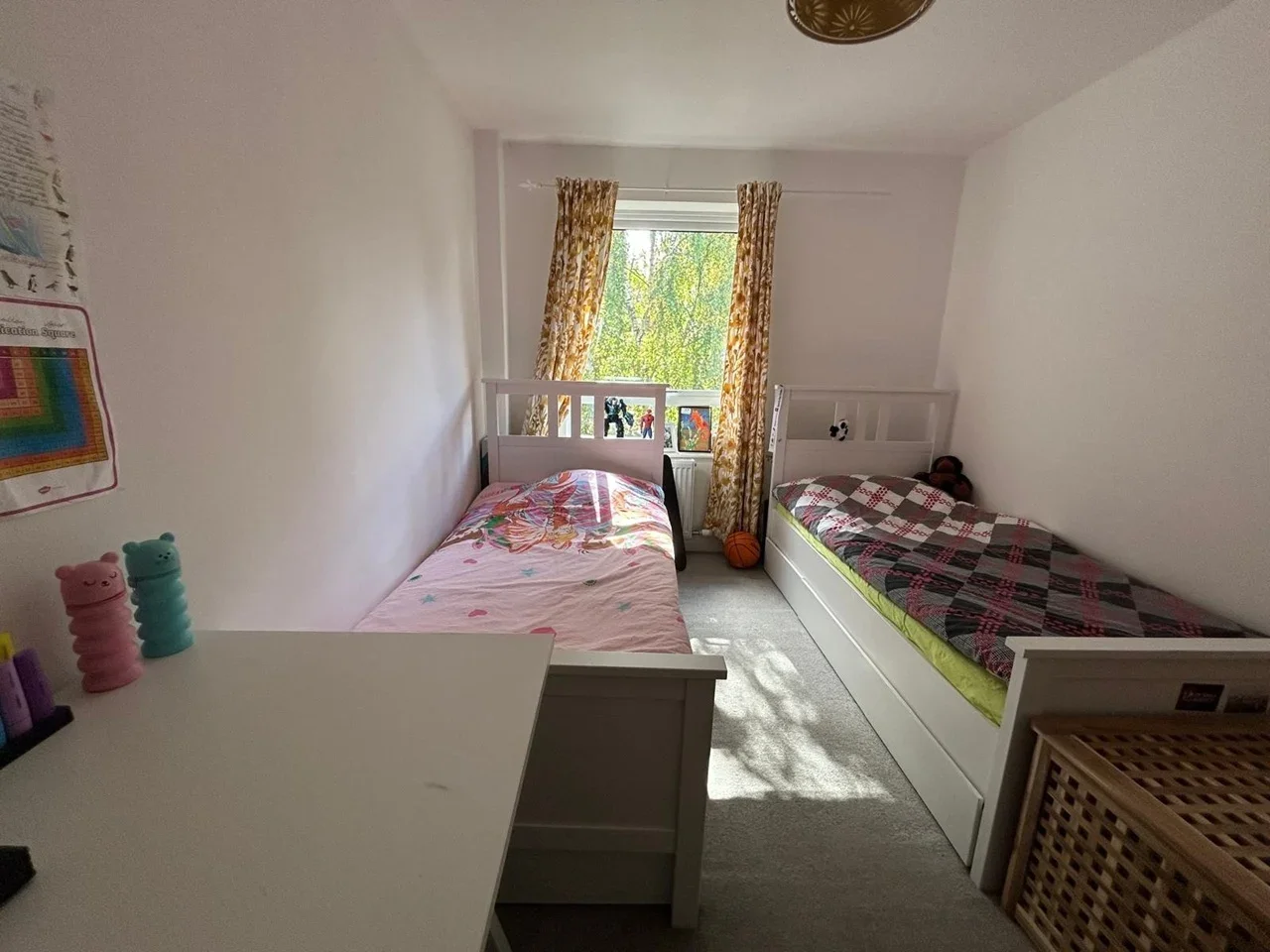 Flat Westmoreland Road in Greater London