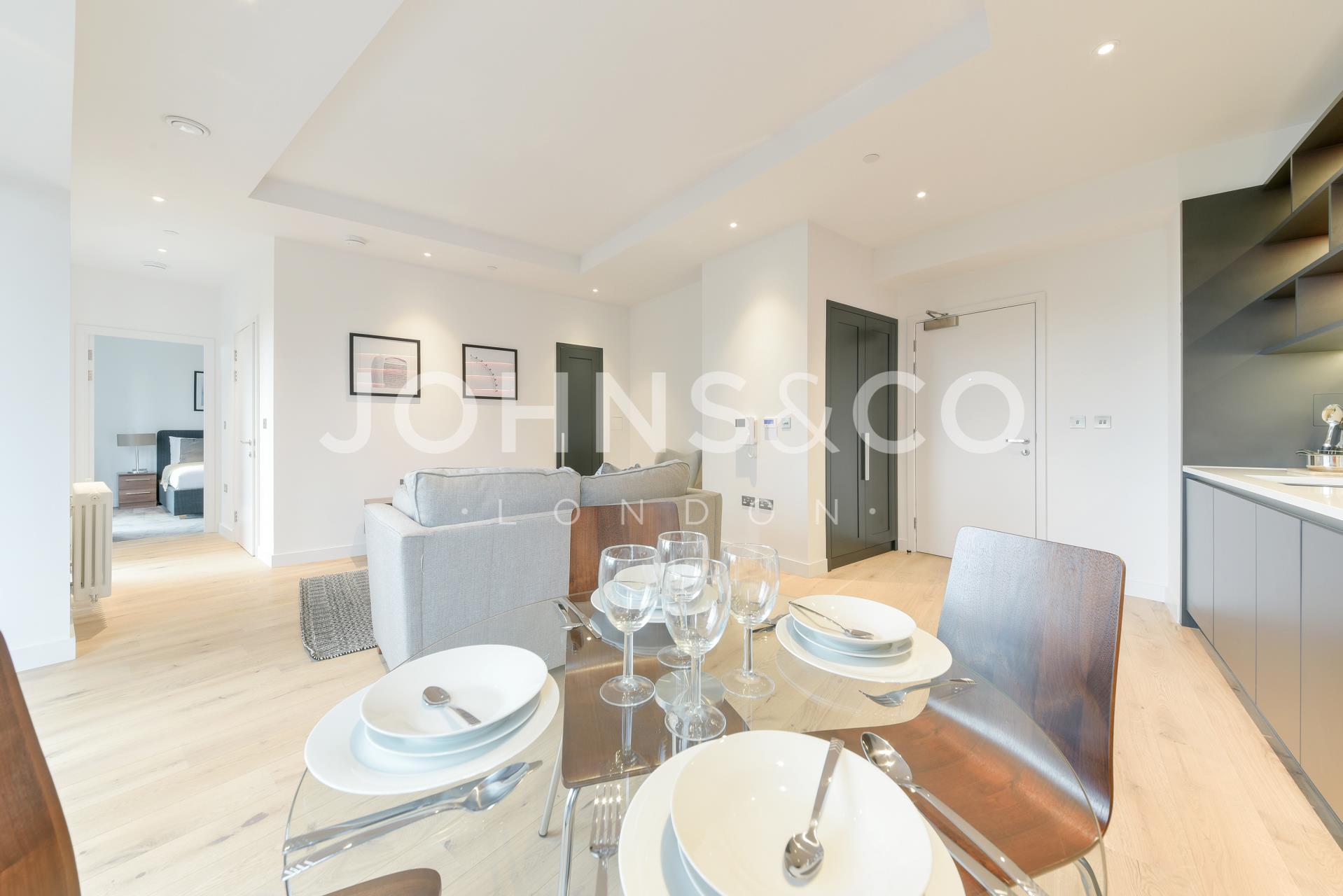 Flat Lyell Street in Greater London