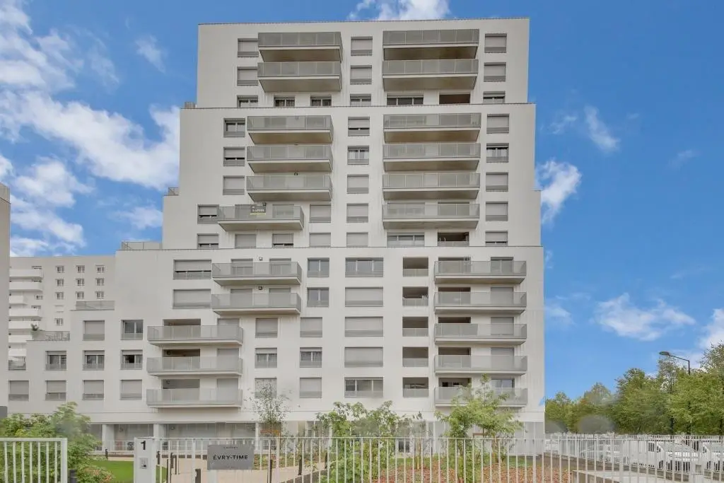 Flat Rue André Lalande in Évry