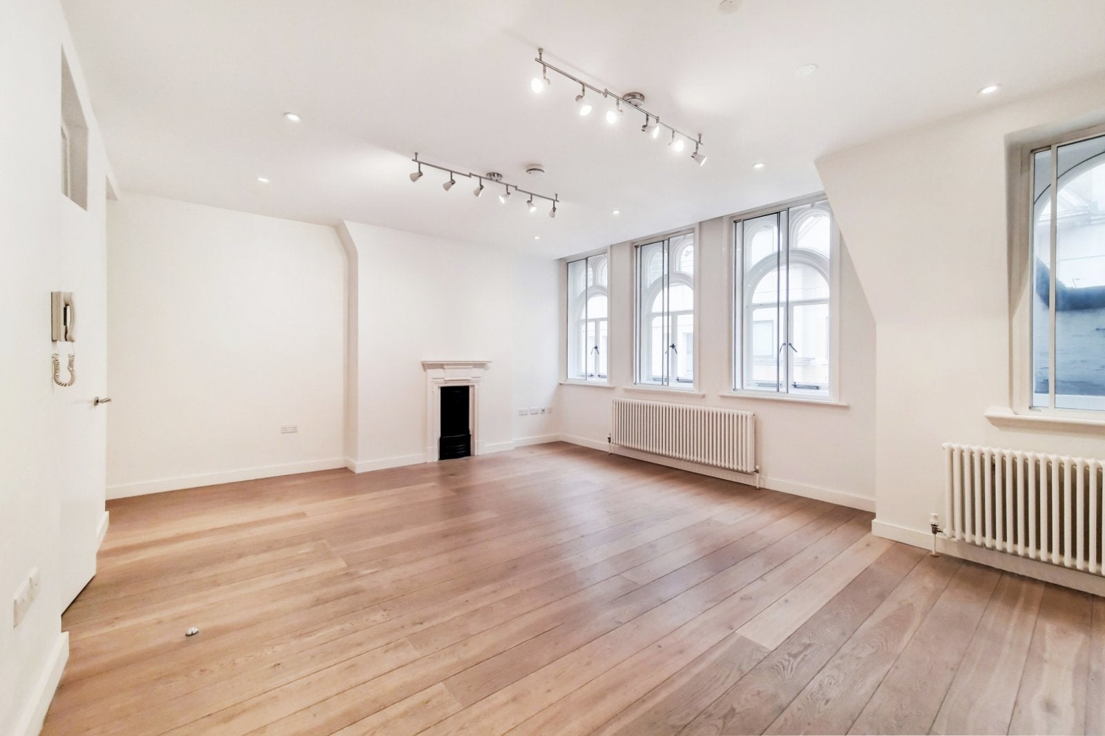 Flat Rupert Street in City of Westminster