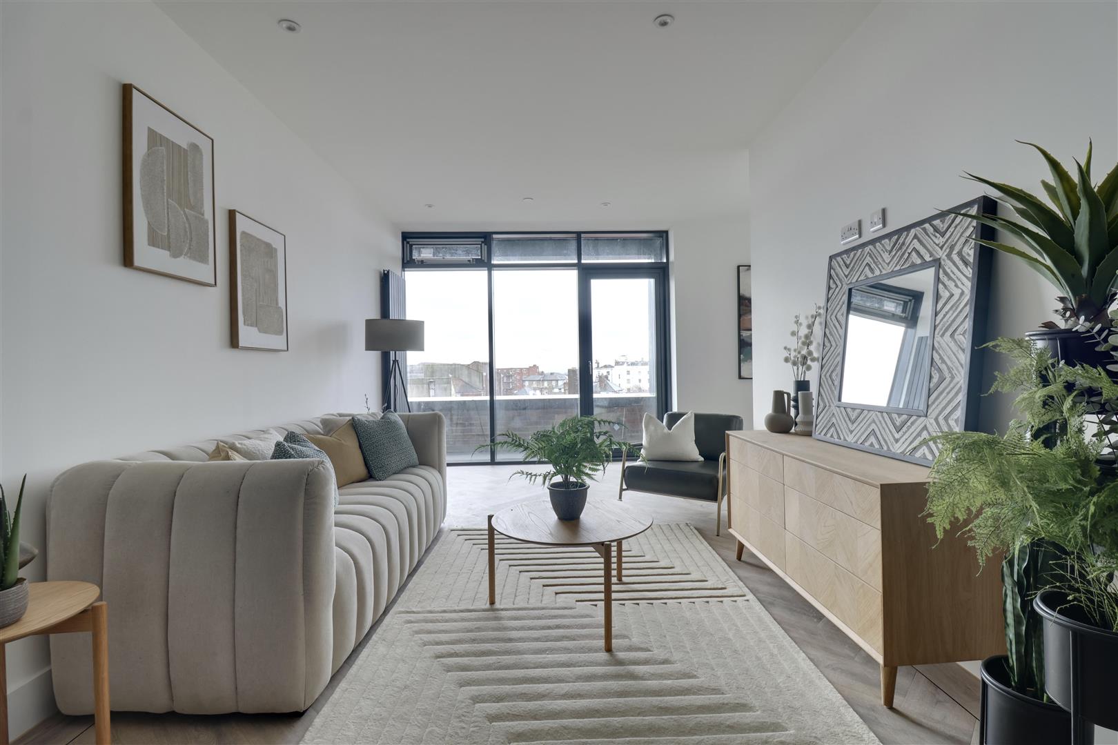 Flat Palmerston Road in Portsmouth