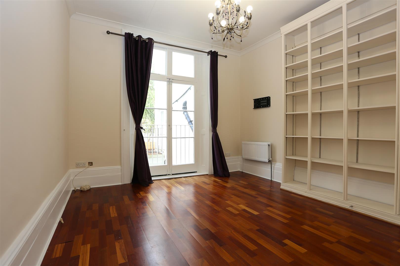 Flat Brunswick Road in Hove