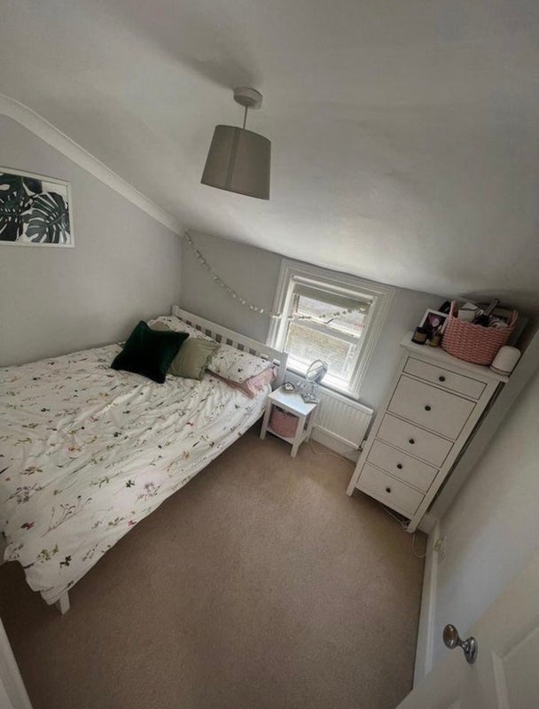 Room Galveston Road in Greater London