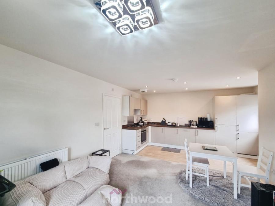 Flat Woodfield Way in Doncaster