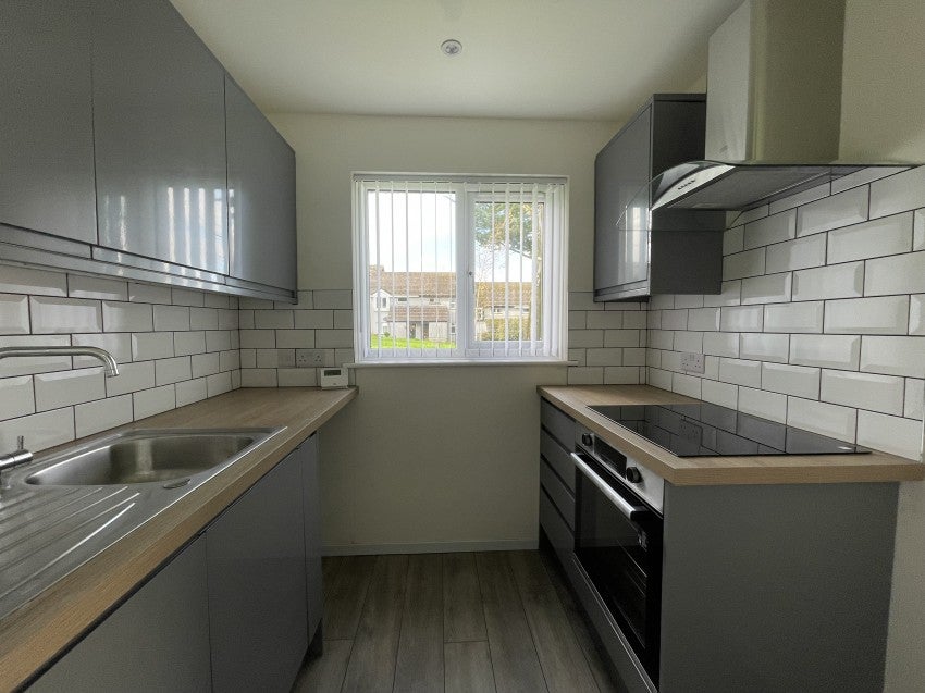 House Gills Close in Penryn