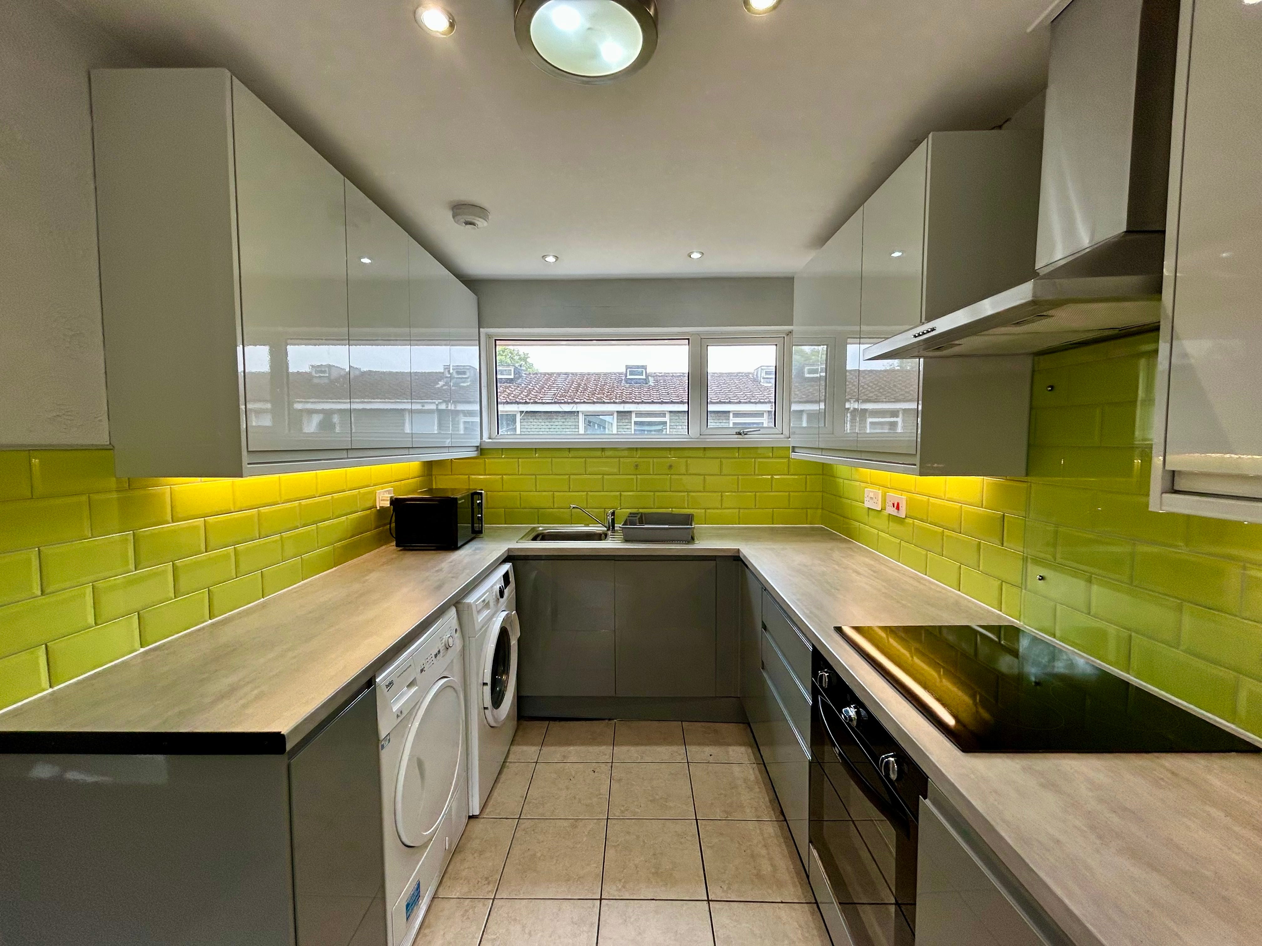 Flat Leeson Walk in Birmingham