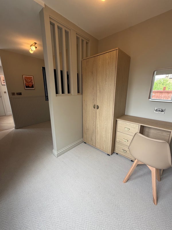 Room Rawdon Road in Maidstone