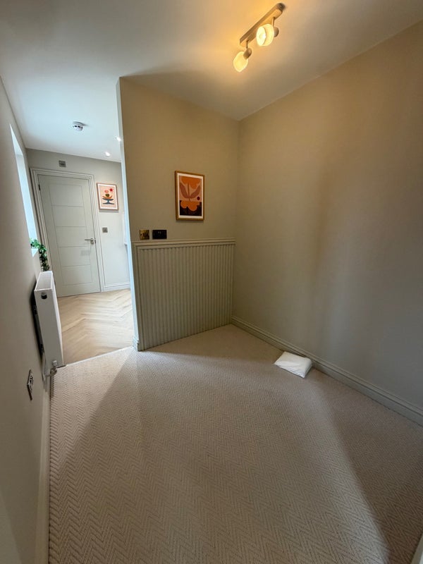 Room Rawdon Road in Maidstone