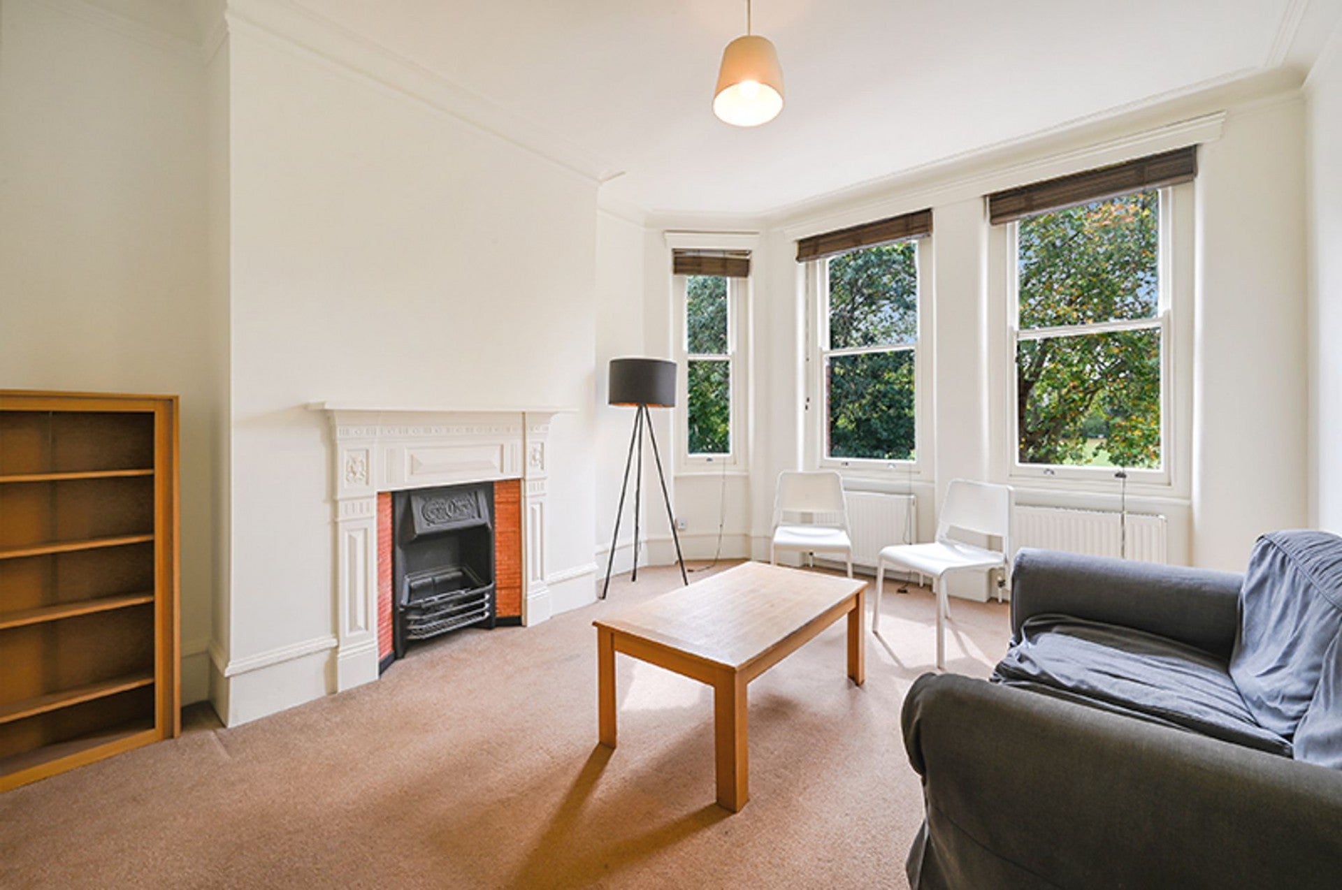 Flat Lillie Road in Greater London