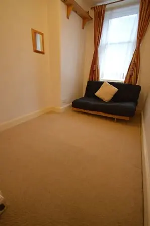 Flat Buccleuch Street in City of Edinburgh