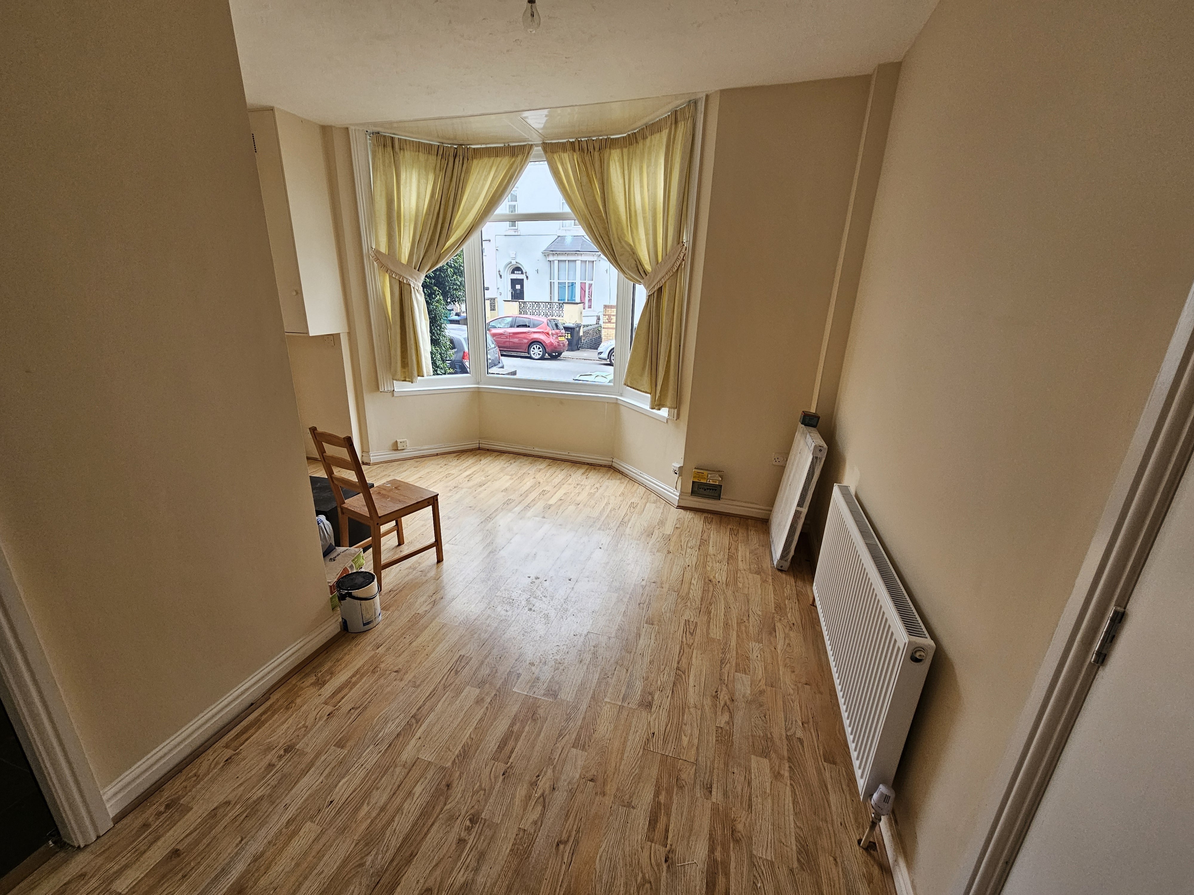 Flat Stirling Road in Birmingham