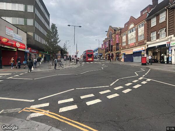 Flat Ripple Road in Greater London