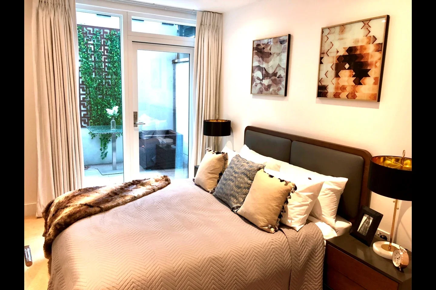 Flat Rochester Place in Greater London