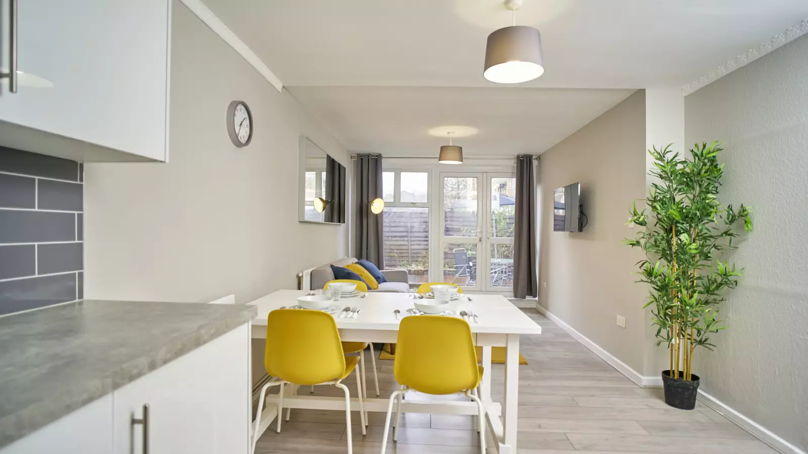 Room Ollerton Green in Greater London