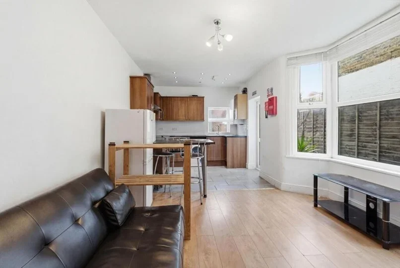 Room Trundley's Road in Greater London
